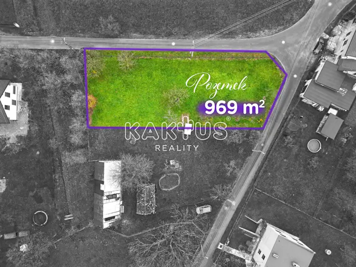 Stavební pozemek 969 m²