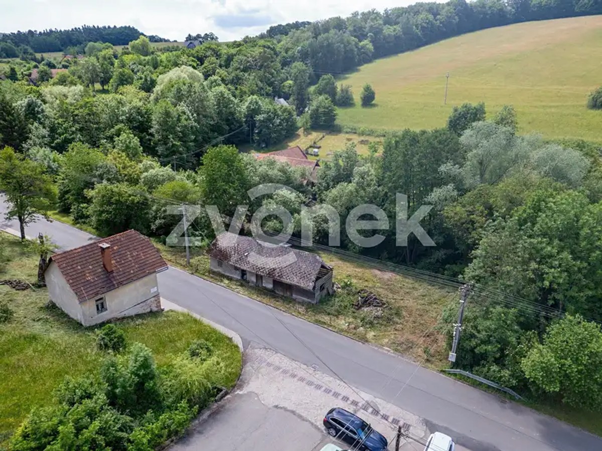Stavební pozemek 1784&nbsp;m²