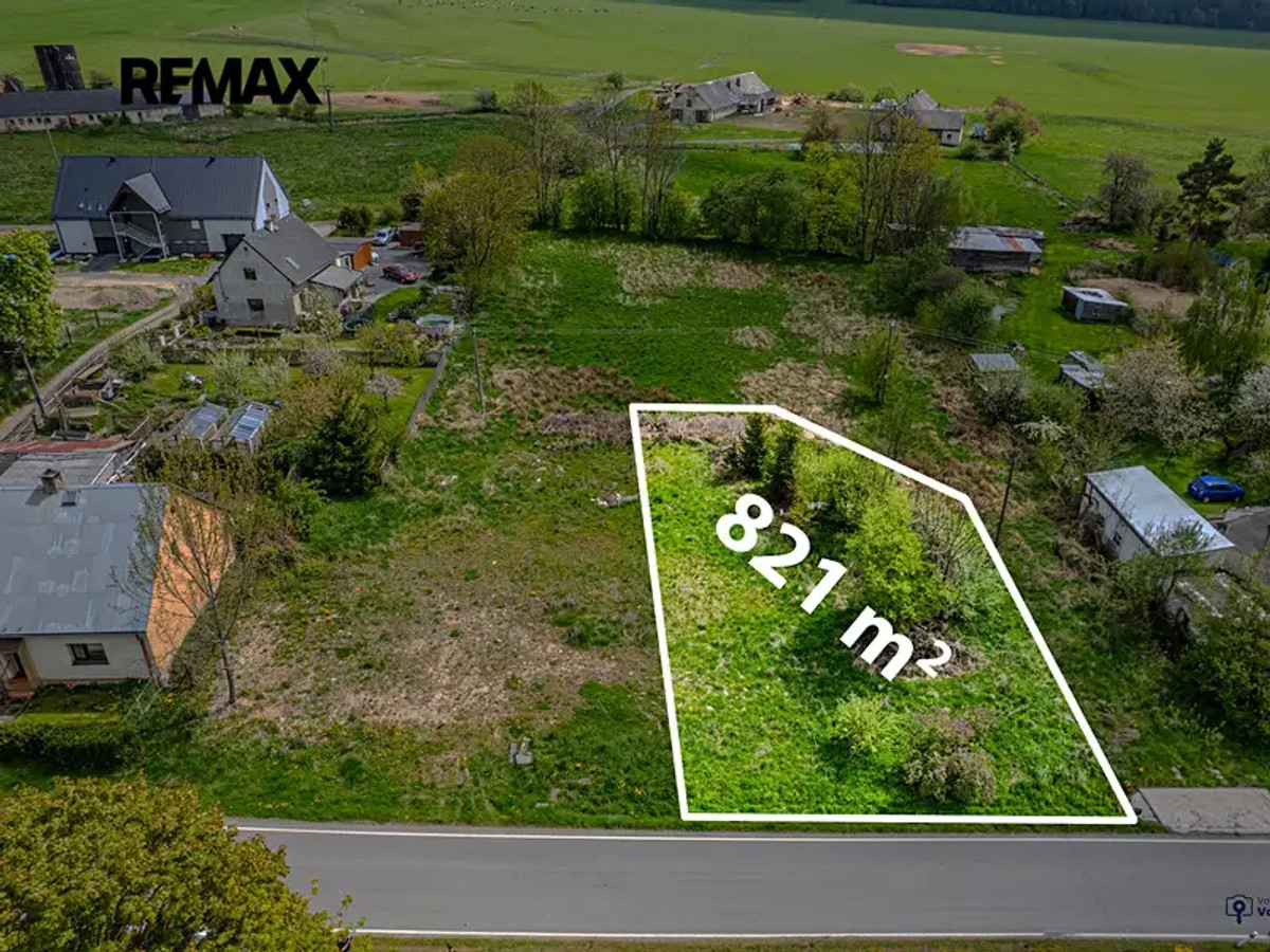 Stavební pozemek 821 m²