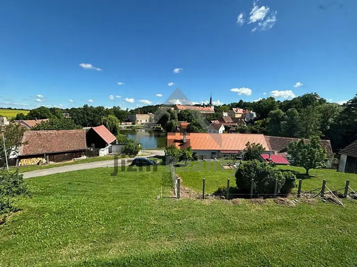 Uherčice 13, Uherčice – fotografie 2