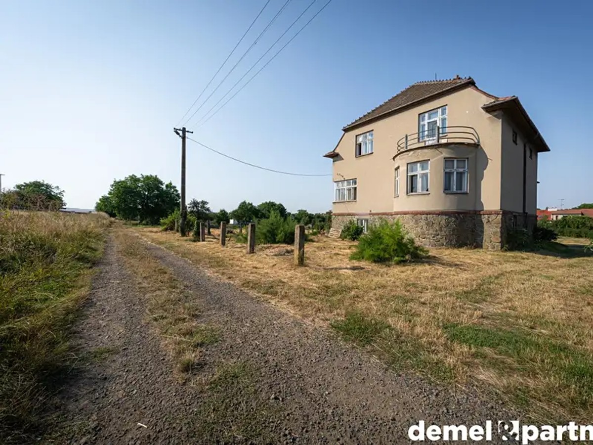 Vlárská 422, Křenovice – fotografie 2
