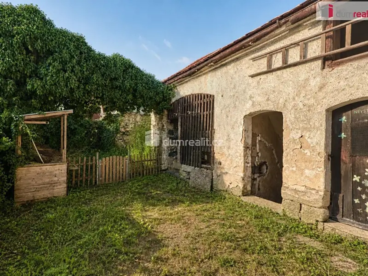 náměstí 105, Kravaře – fotografie 3