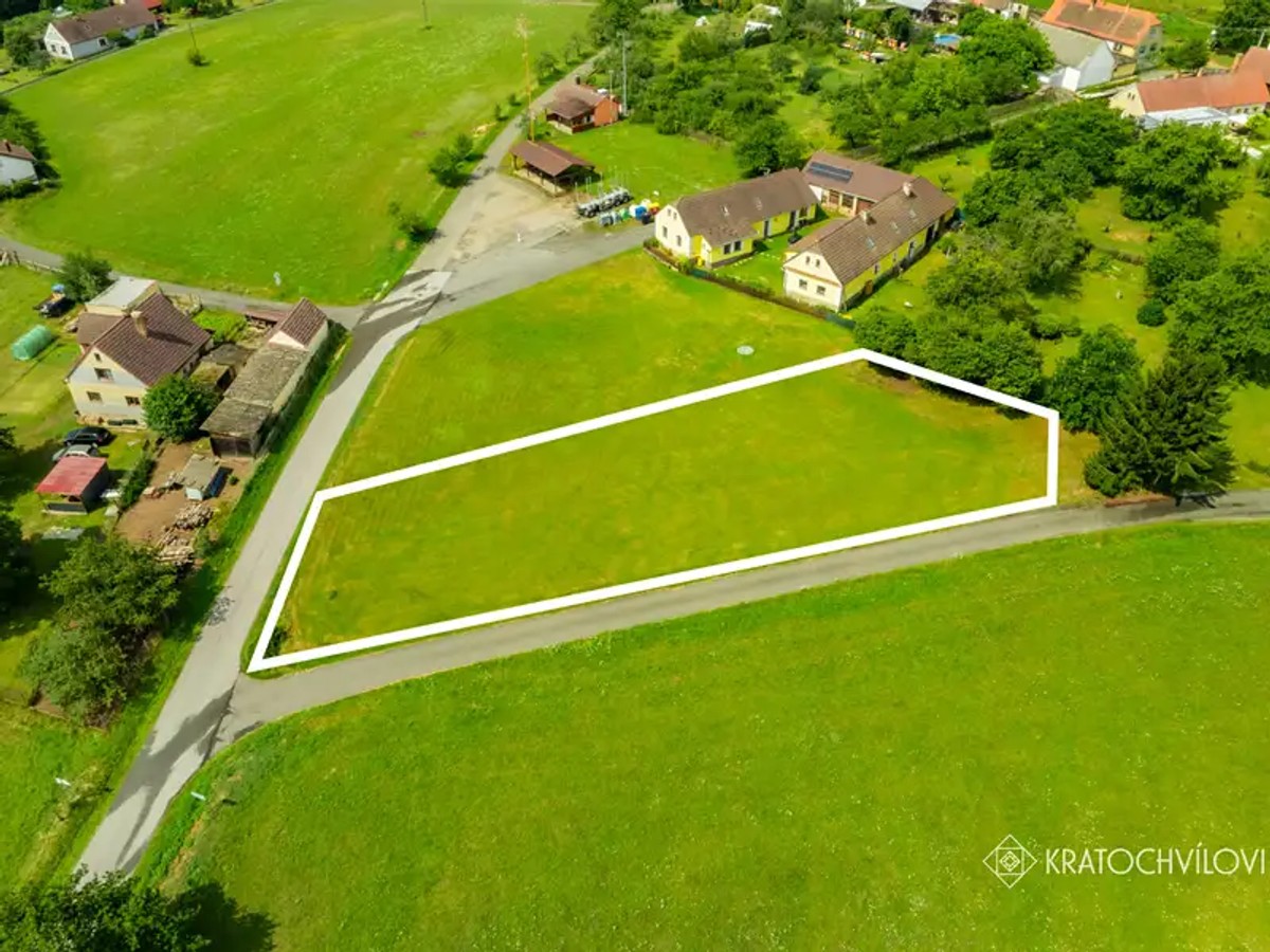 Stavební pozemek 1277 m²