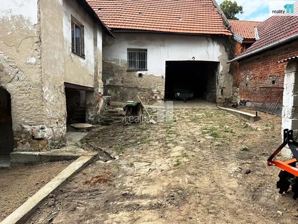 estate image