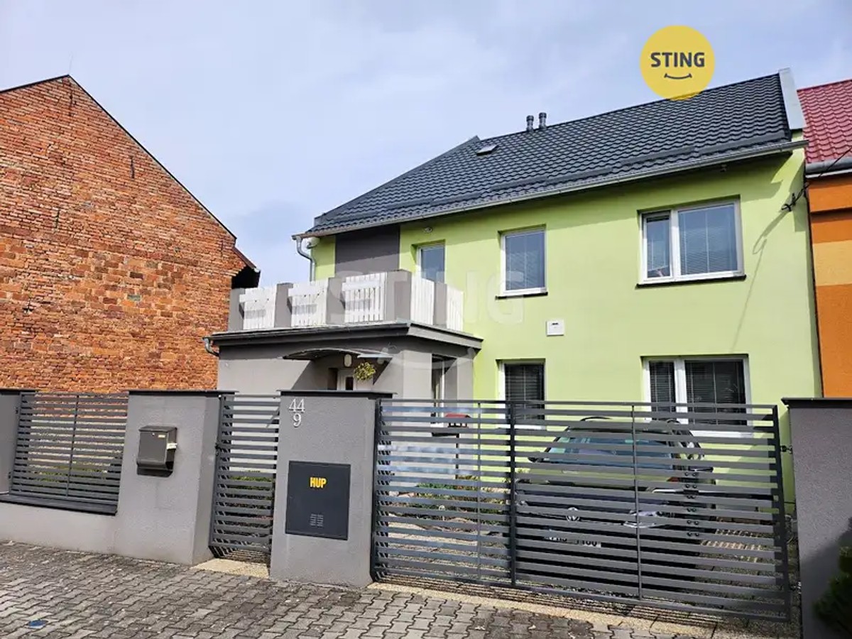Prodej domu 210 m², pozemek 275 m²