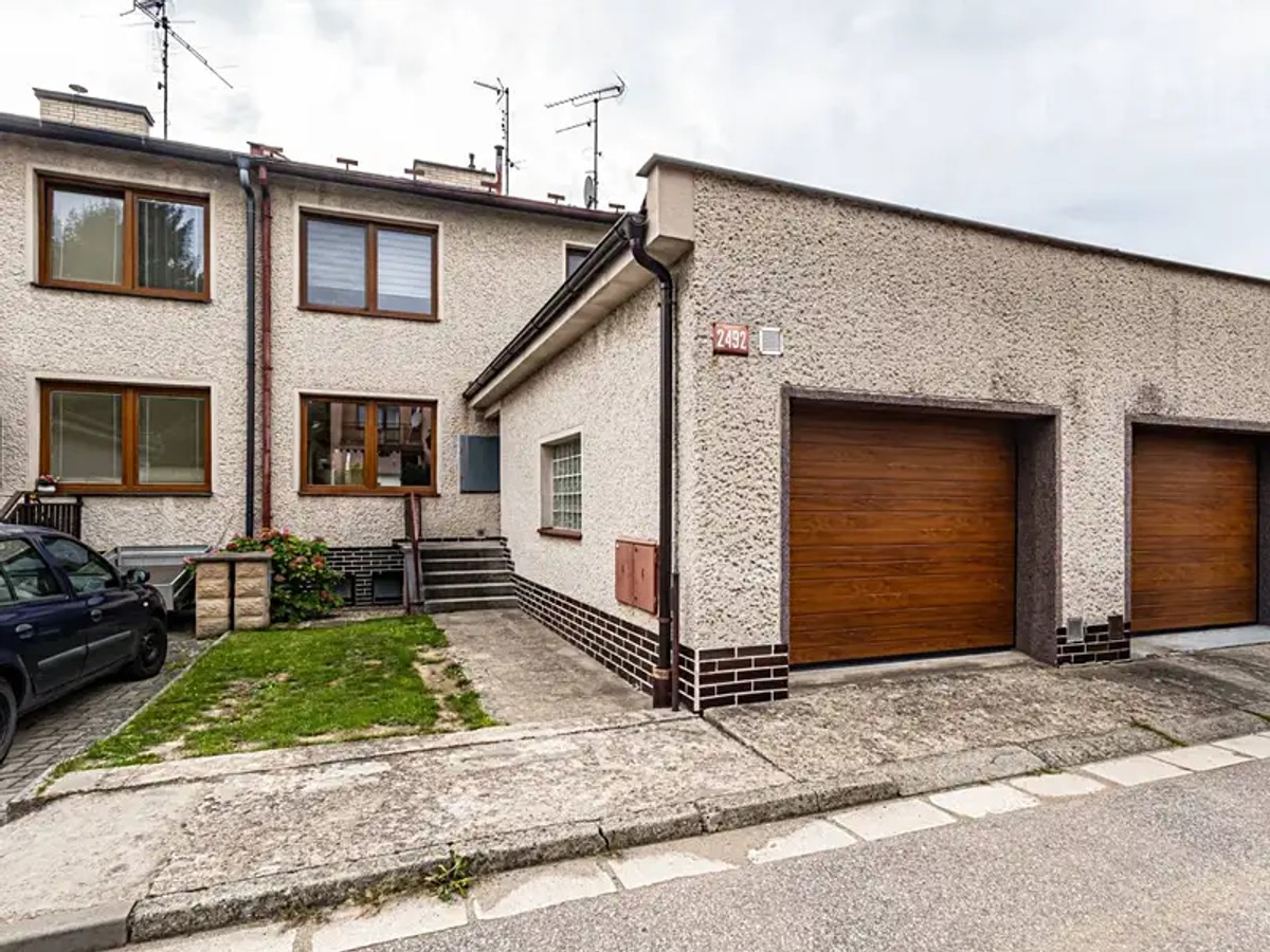Klicperova 2492, Dvůr Králové nad Labem – fotografie 3