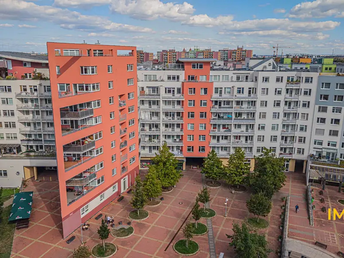 Trnkovo náměstí 1112, Praha