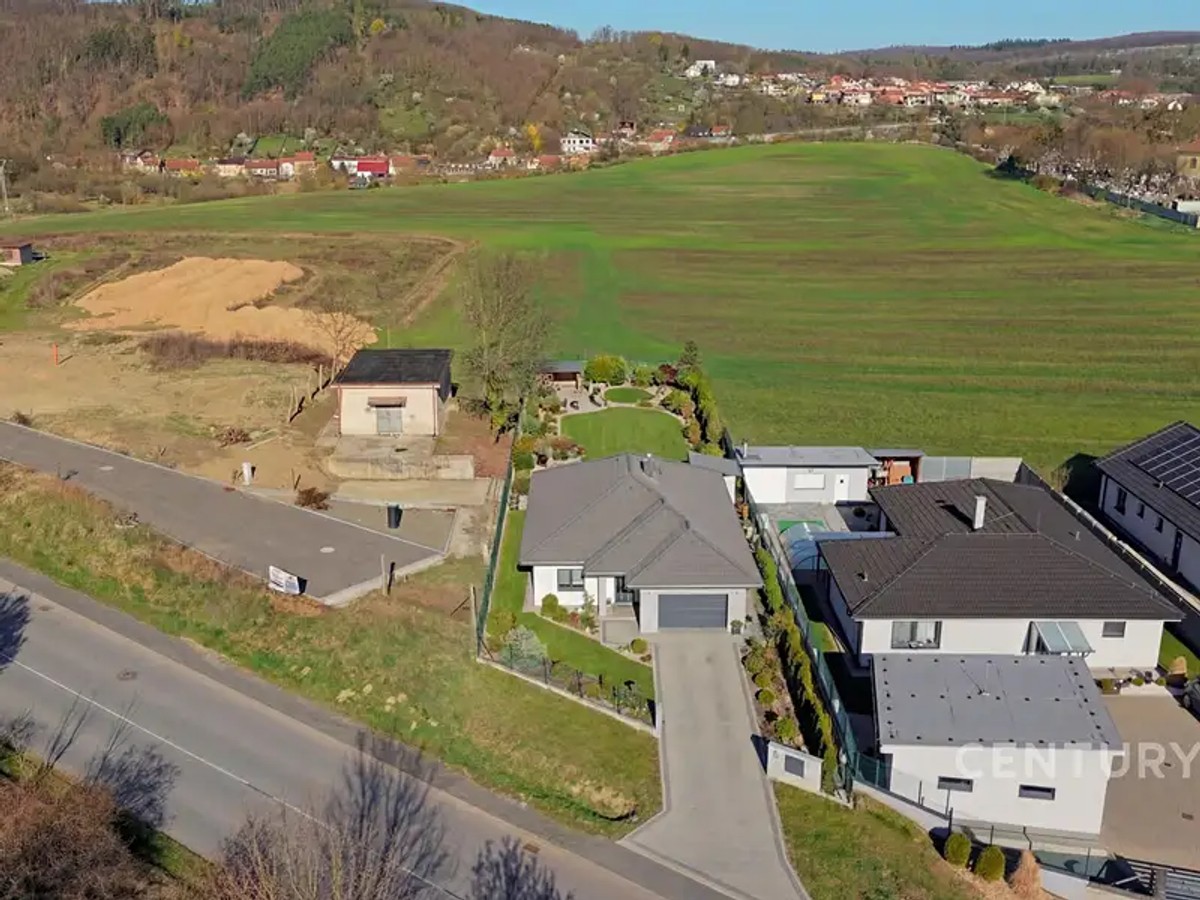 Stavební pozemek 1150&nbsp;m²