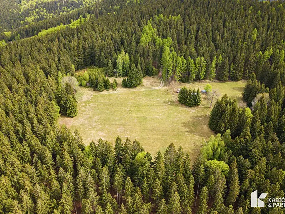 Stavební pozemek 943 m²