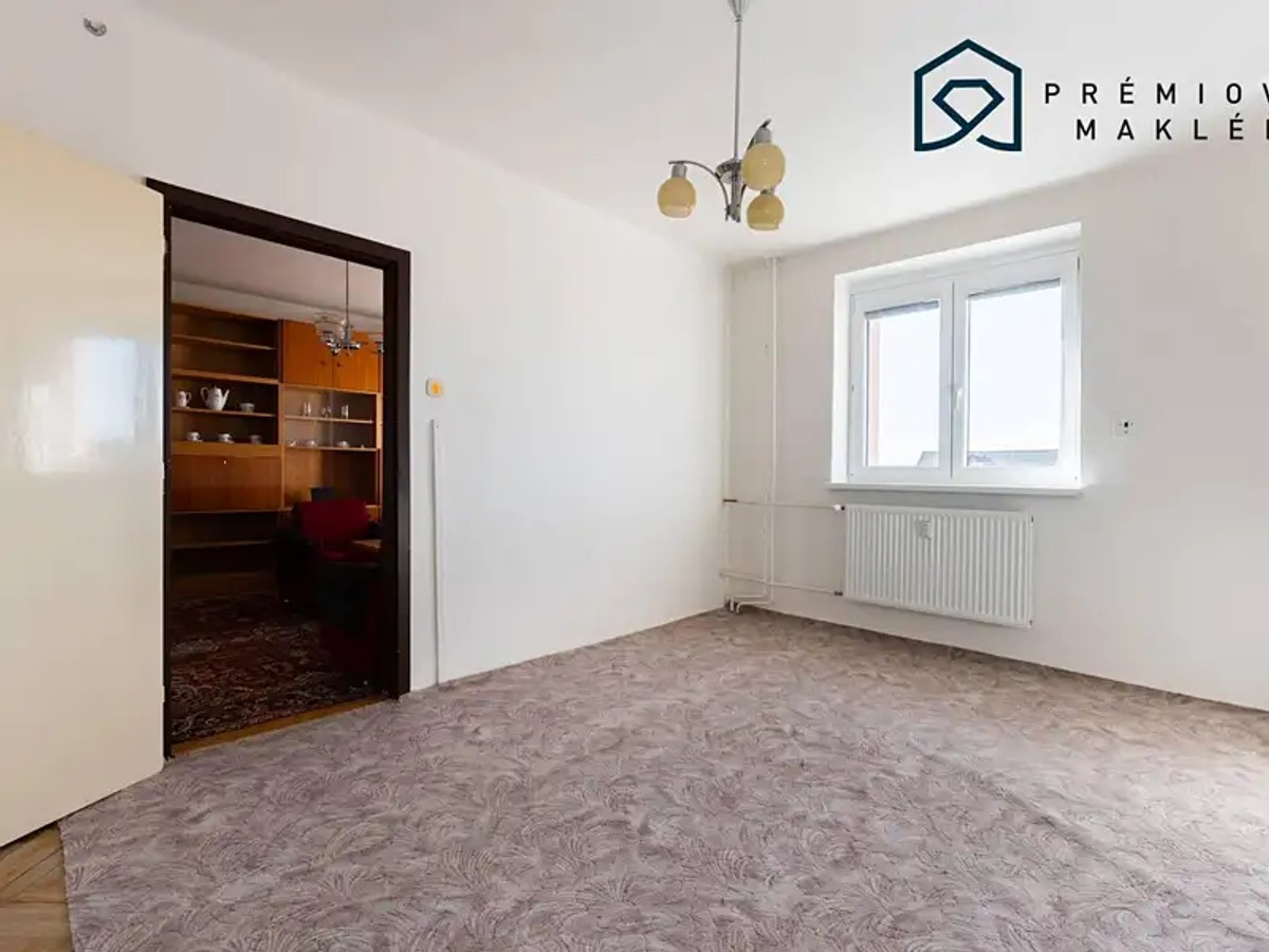Novostavby 136, Lom – fotografie 5