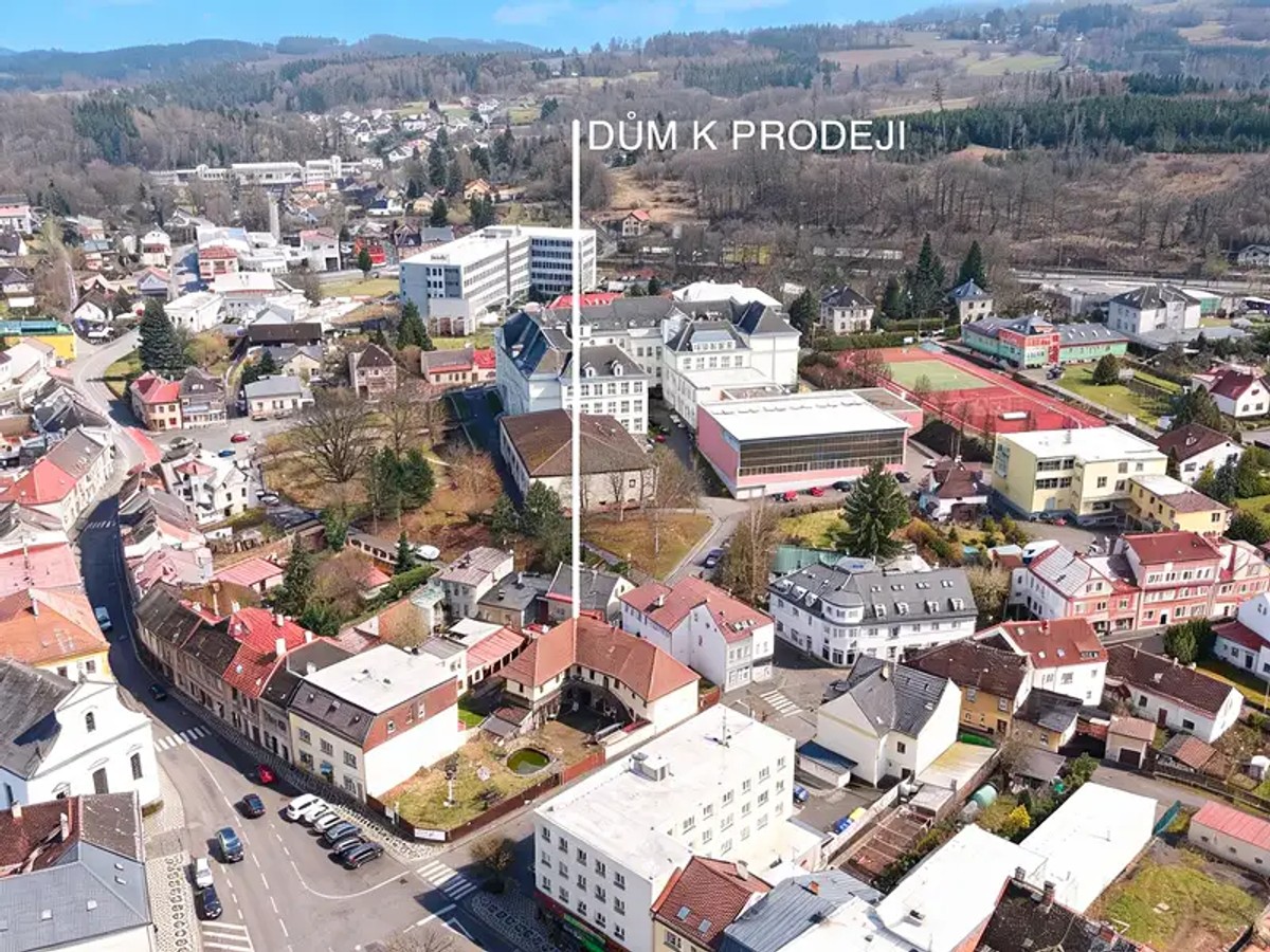 Prodej domu 600 m², pozemek 1059 m²
