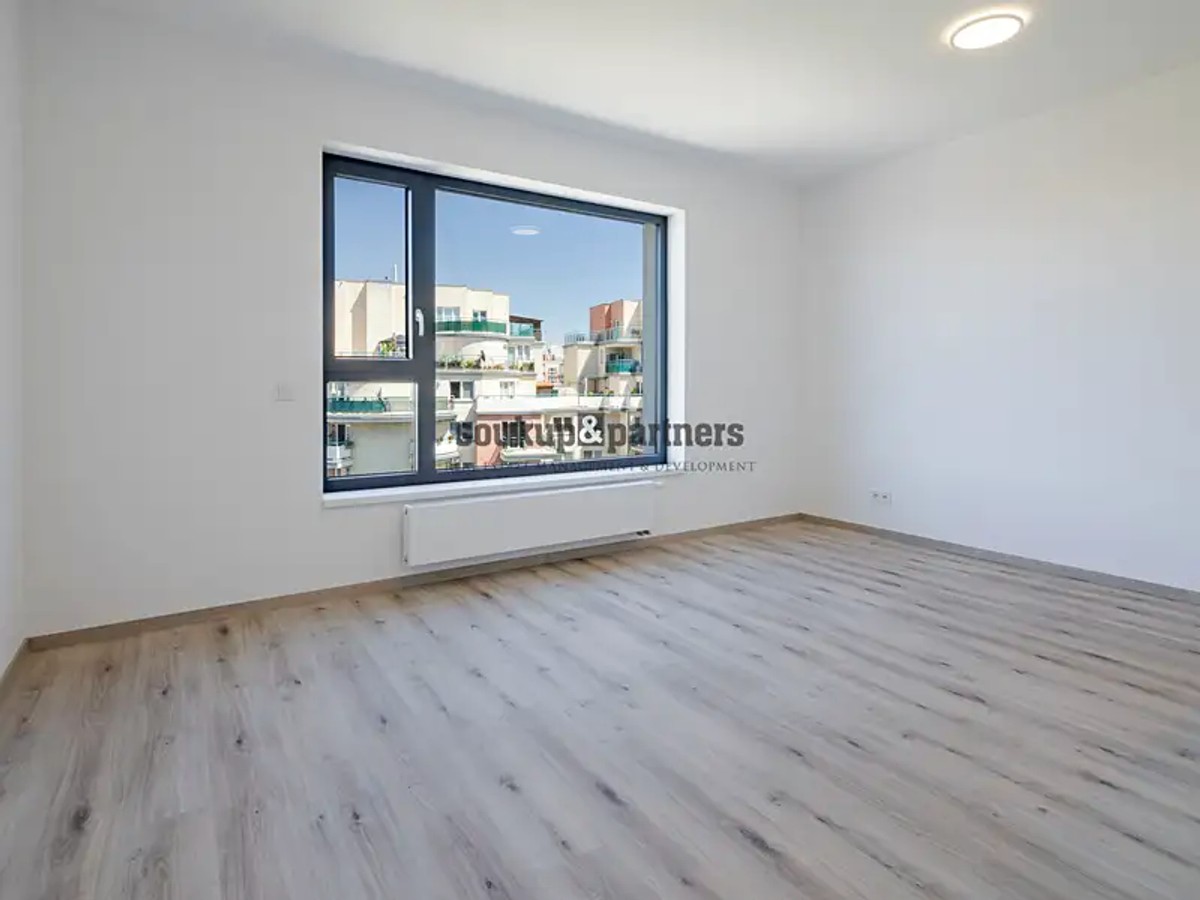 Vyletalova 958, Praha – fotografie 2