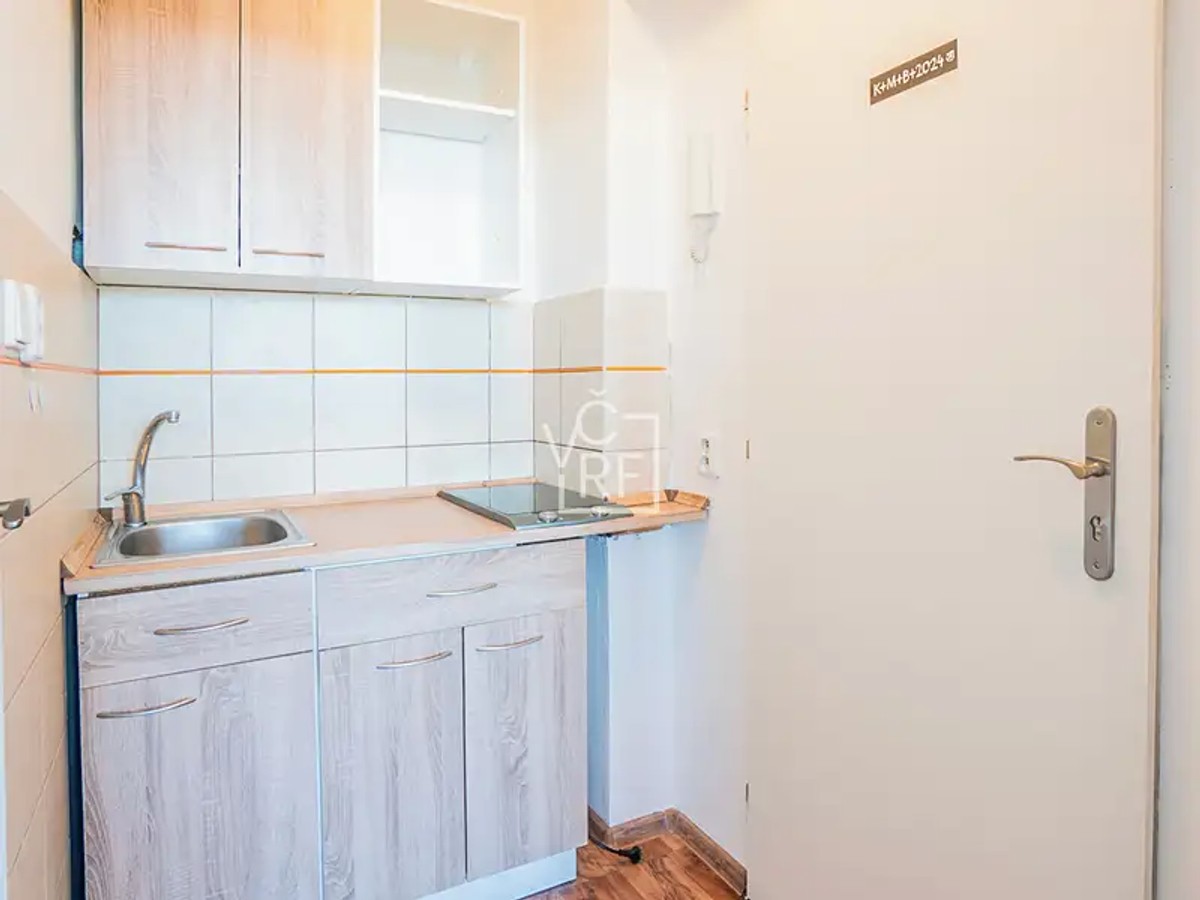 Arabská 674, Praha – fotografie 5