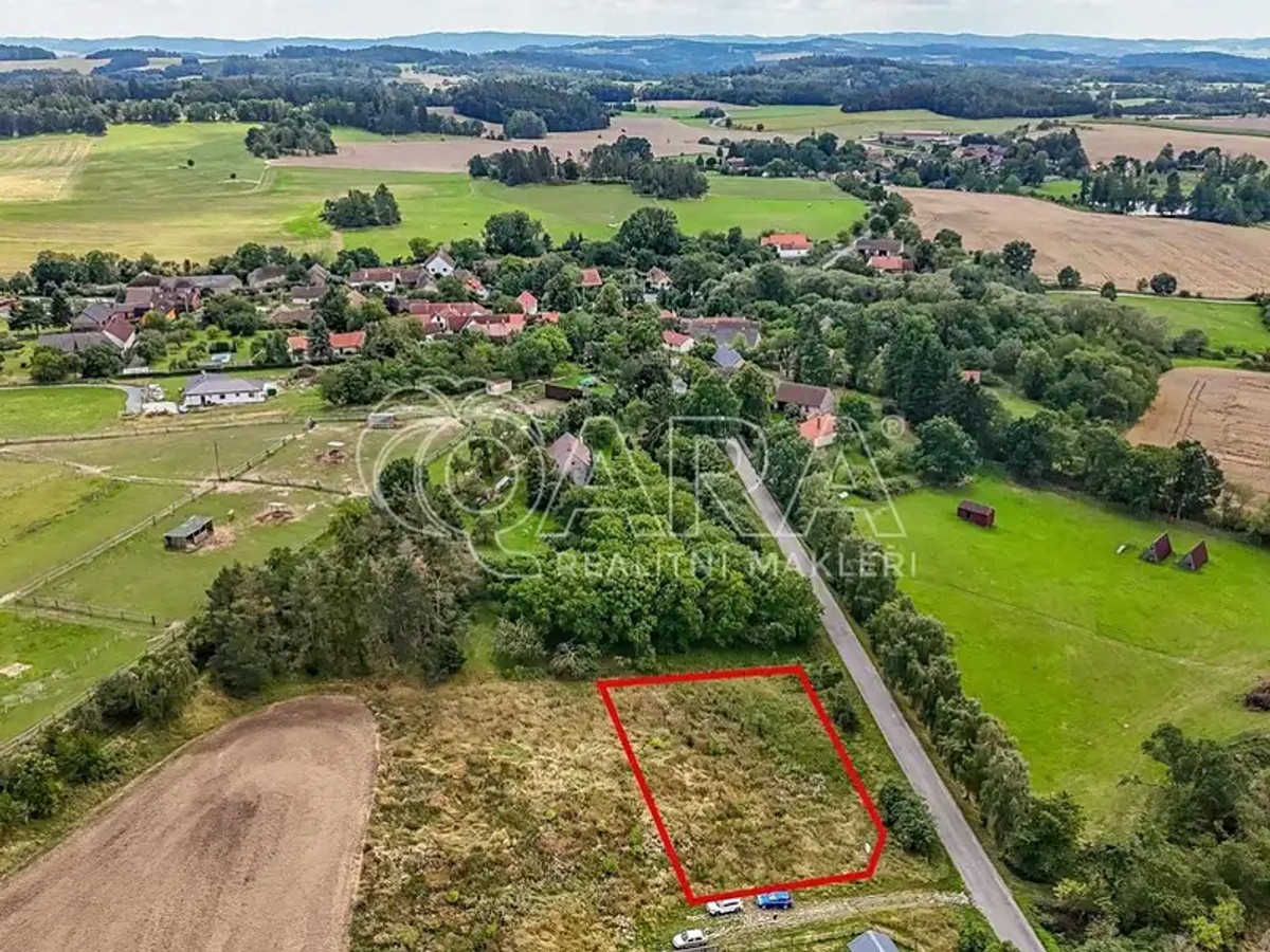 Stavební pozemek 1760 m²