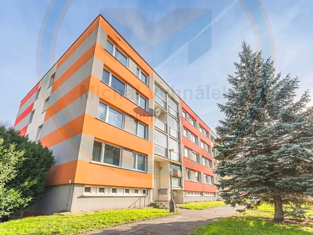 Letovská 554, Praha
