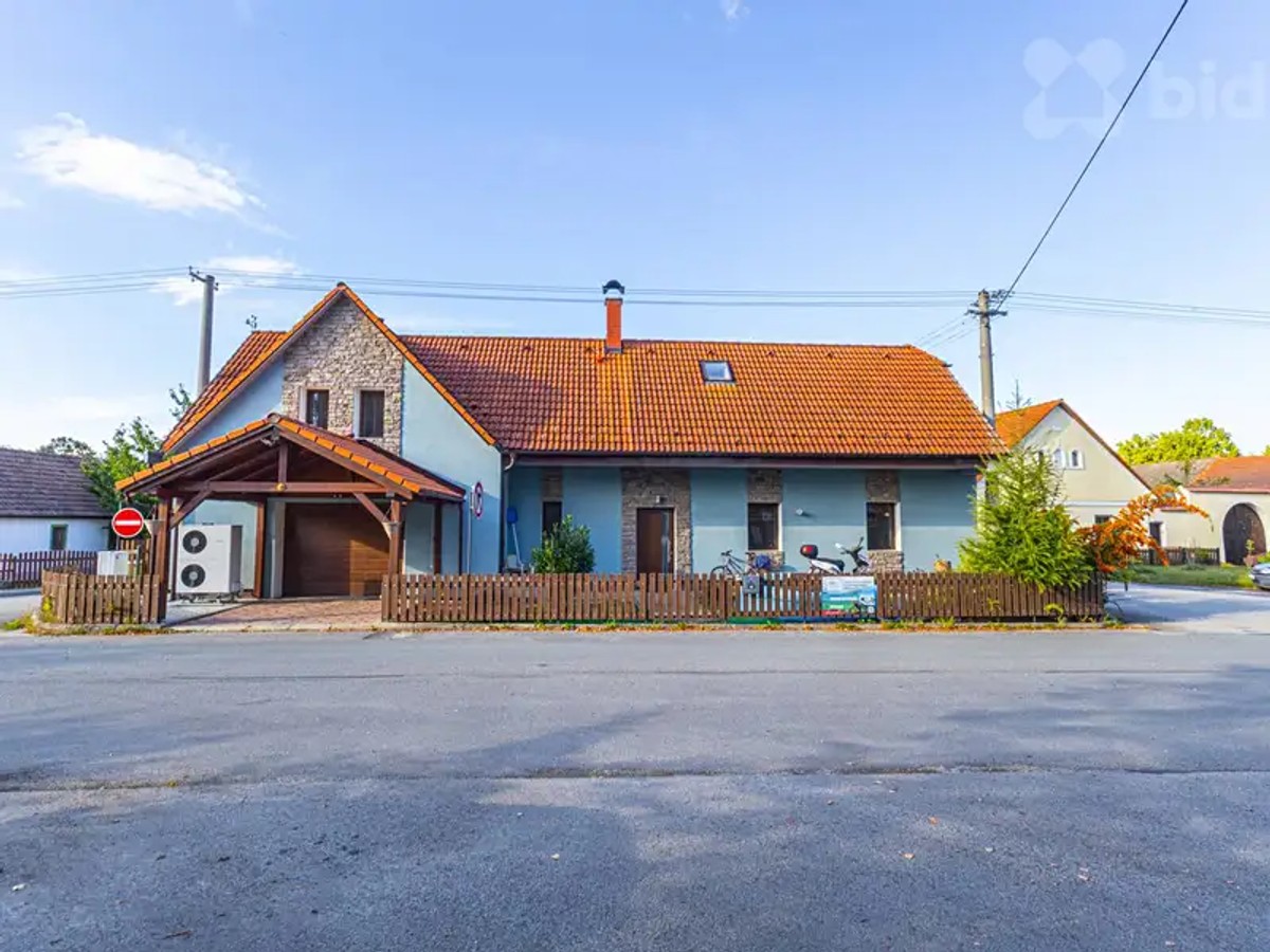 Lužnice 25, Lužnice