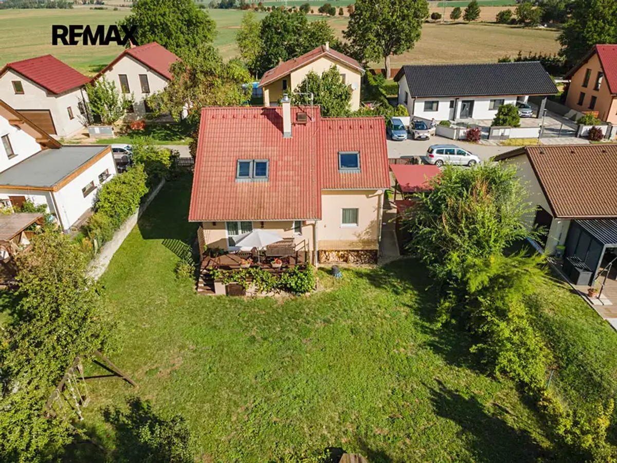 Václava Klementa 777, Velvary – fotografie 3