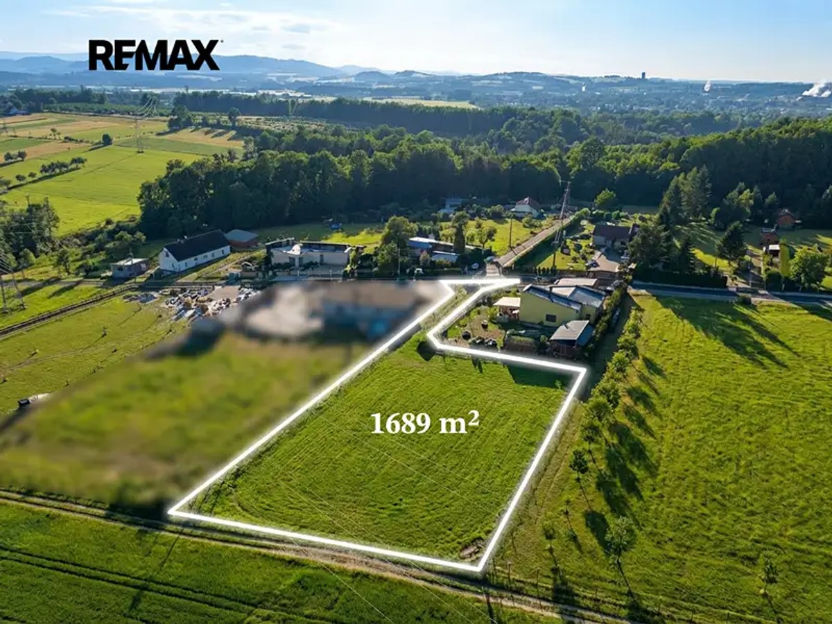 Stavební pozemek 1689 m²