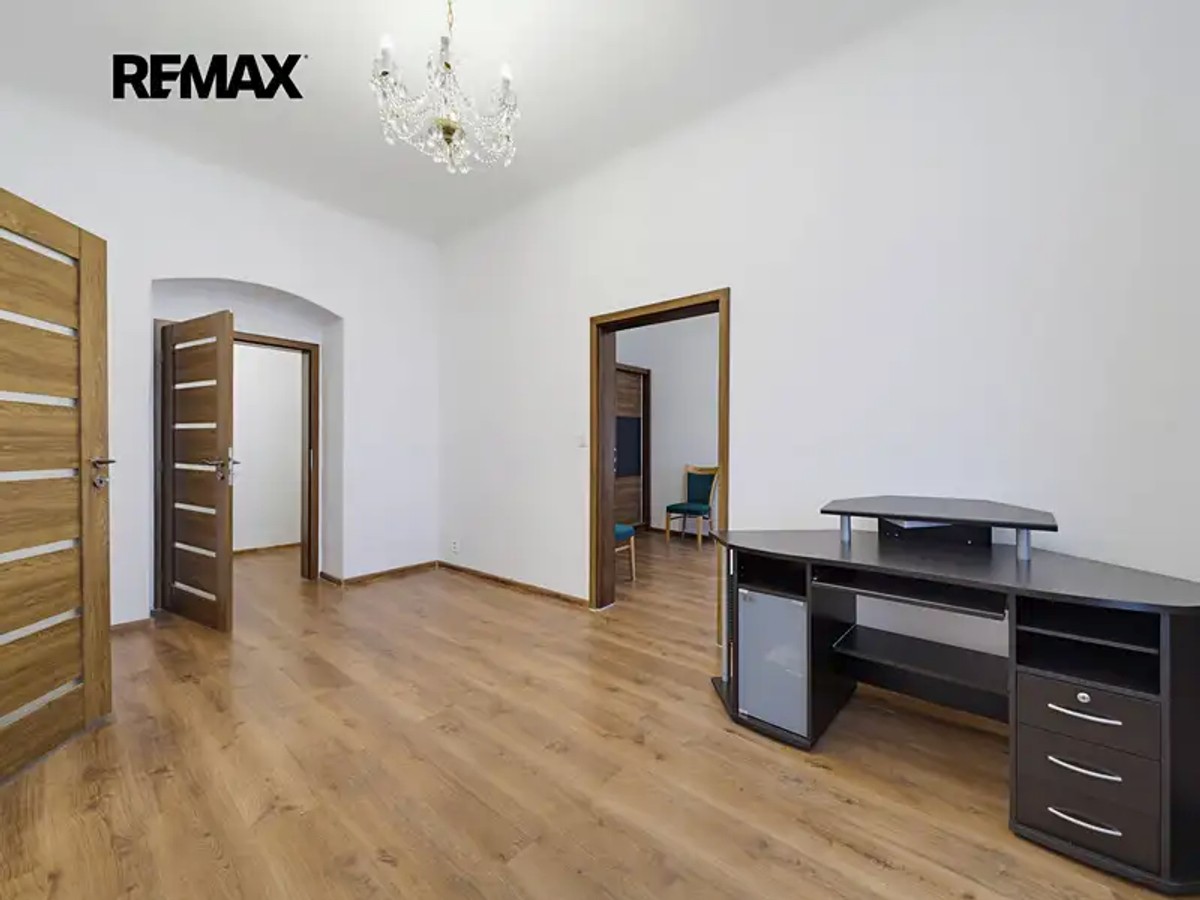 Raisova 1114, Karlovy Vary – fotografie 5