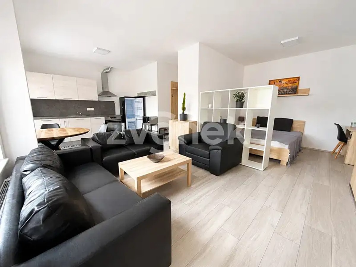 Lorencova 3791, Zlín – fotografie 2