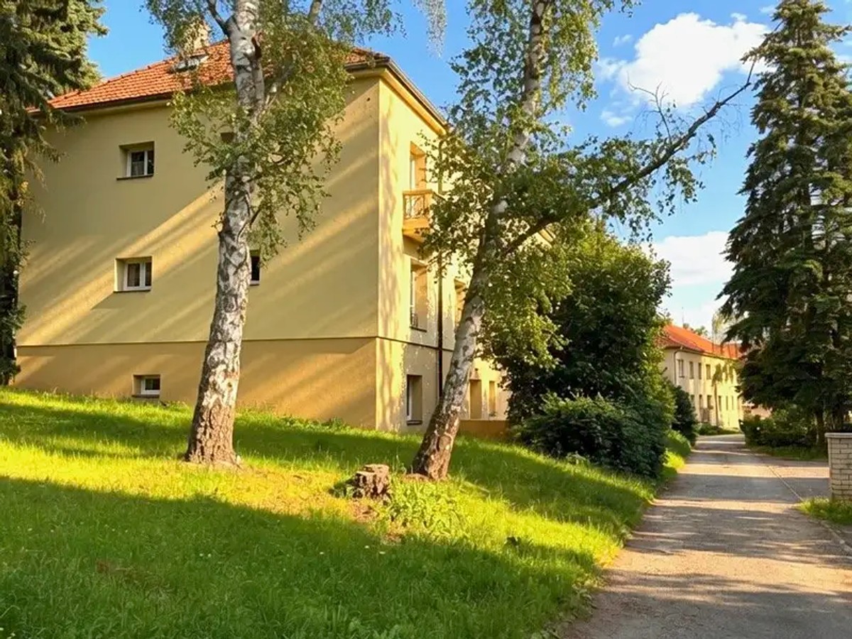 V Lipkách, Mníšek pod Brdy