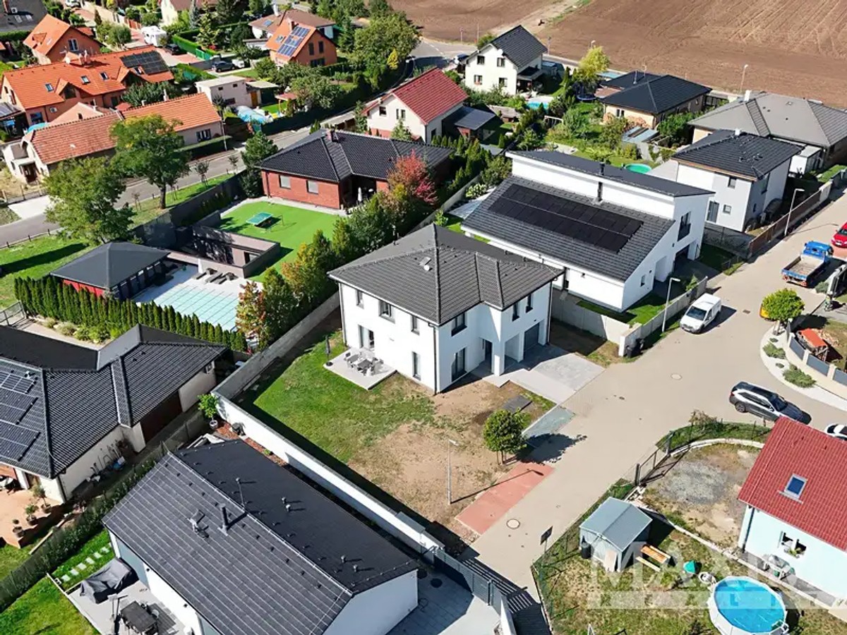 Akátová 336, Zlonín – fotografie 4