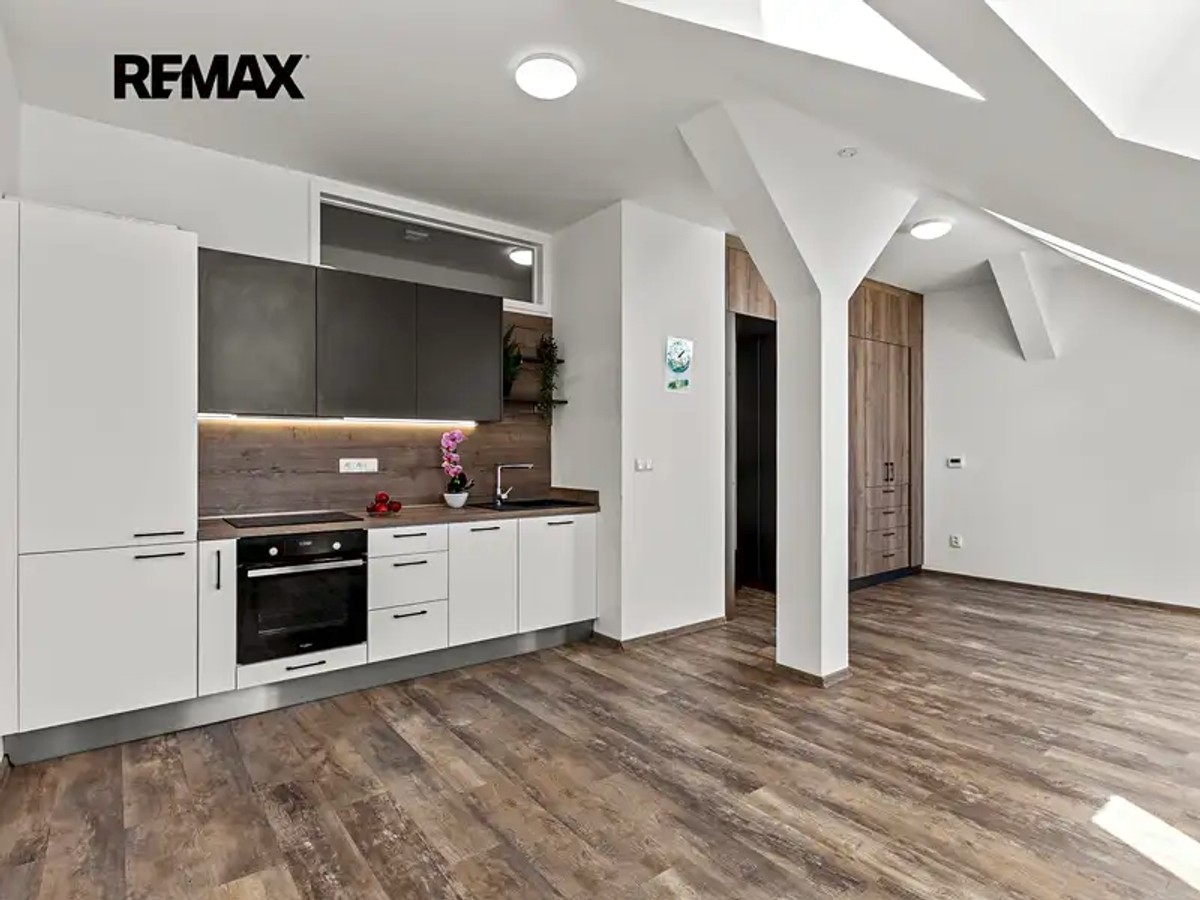 Prodej bytu 1+kk 43 m²