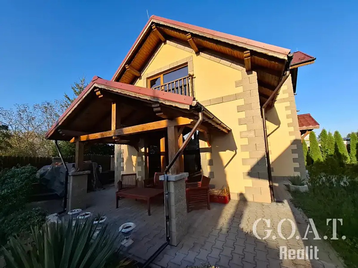 Prodej domu 249 m², pozemek 991 m²