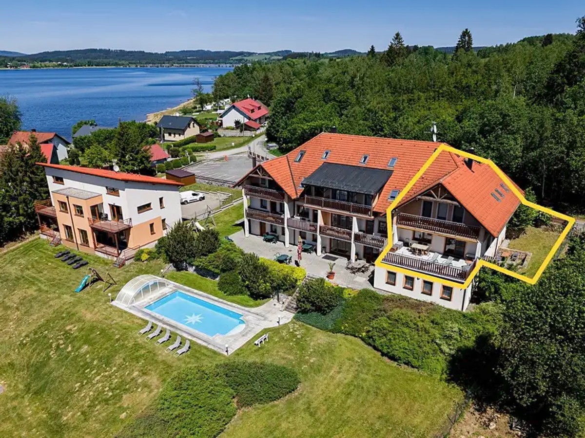 Byt 4+1 250 m²
