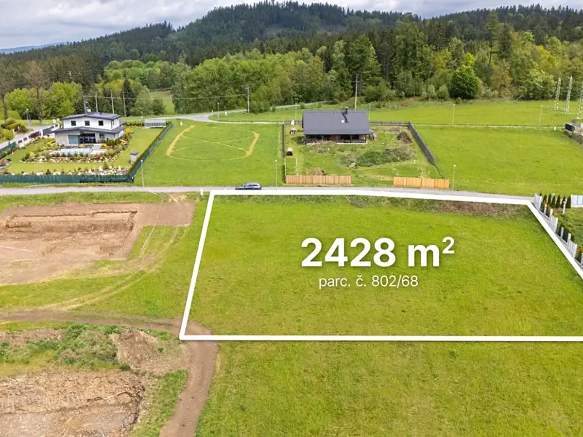 Stavební pozemek 2428 m²