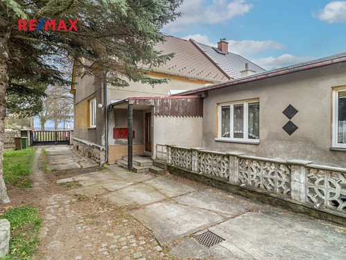 Prodaný dům 254 m², pozemek 493 m²