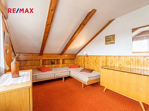 Prodaná chata 100 m², pozemek 497 m²