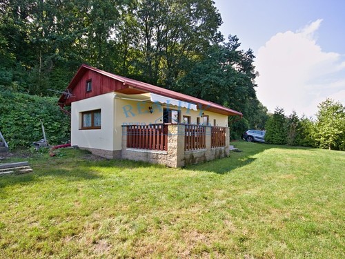 Prodaná chata 45 m², pozemek 588 m²