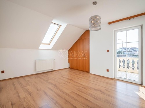 Prodaný dům 375 m², pozemek 750 m²