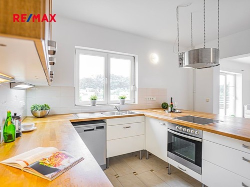 Prodaný dům 284 m², pozemek 721 m²