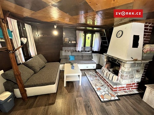 Prodaná chata 40 m², pozemek 1 m²