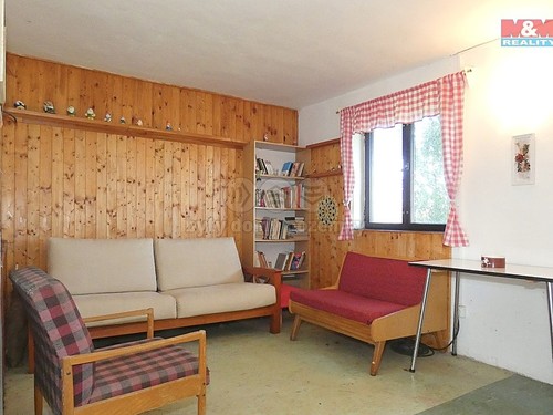 Prodaná chata 40 m², pozemek 580 m²