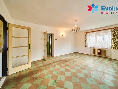 Prodaný dům 223 m², pozemek 976 m²