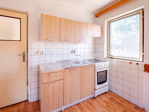Prodaná chata 58 m², pozemek 343 m²