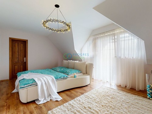 Prodaný dům 220 m², pozemek 977 m²