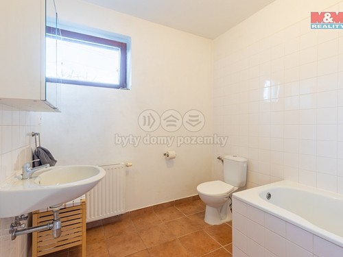 Prodaný dům 200 m², pozemek 5937 m²