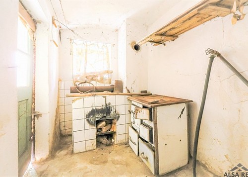 Prodaný dům 100 m², pozemek 803 m²