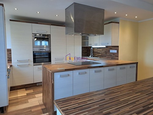 Prodaný dům 270 m², pozemek 970 m²