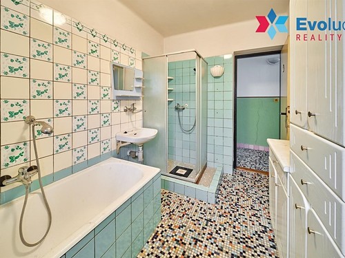 Prodaný dům 223 m², pozemek 976 m²