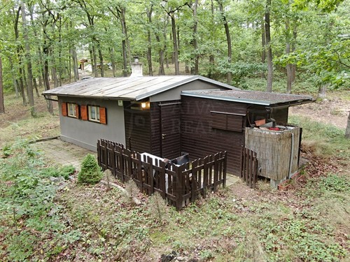 Prodaná chata 25 m², pozemek 27 m²