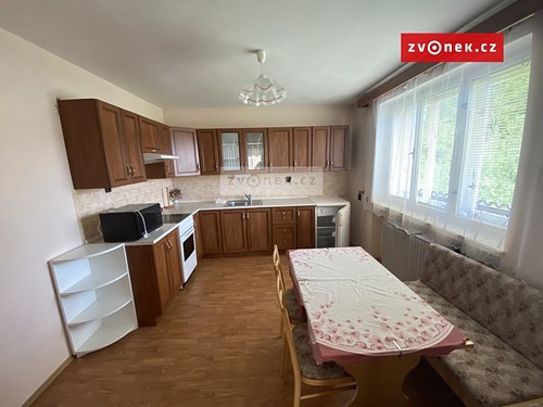 Prodaný dům 300 m², pozemek 928 m²