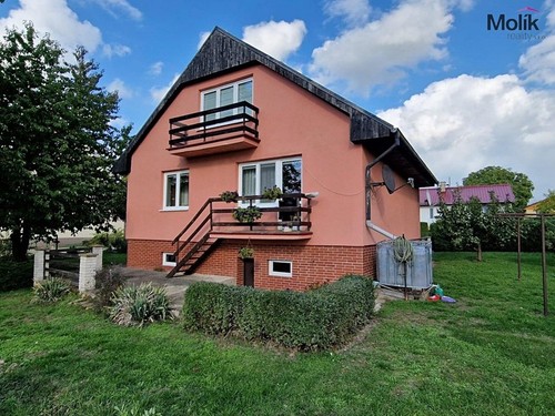 Prodaný dům 220 m², pozemek 1374 m²
