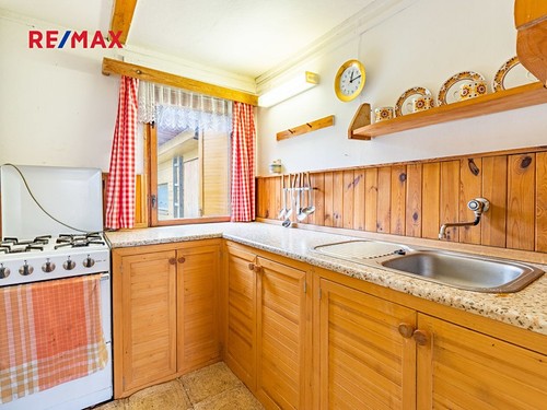 Prodaná chata 100 m², pozemek 497 m²