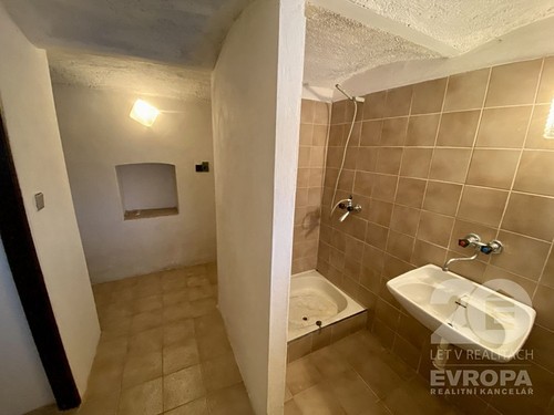 Prodaná chalupa 210 m², pozemek 658 m²
