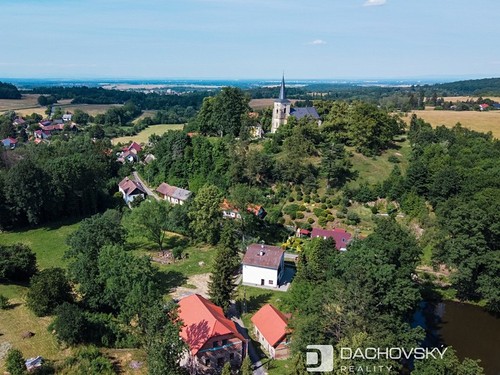 Prodaný dům 400 m², pozemek 5925 m²